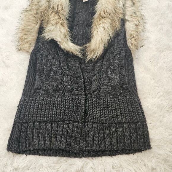 Loft sleeveless faux fur sweater vest size XS - Picture 8 of 13